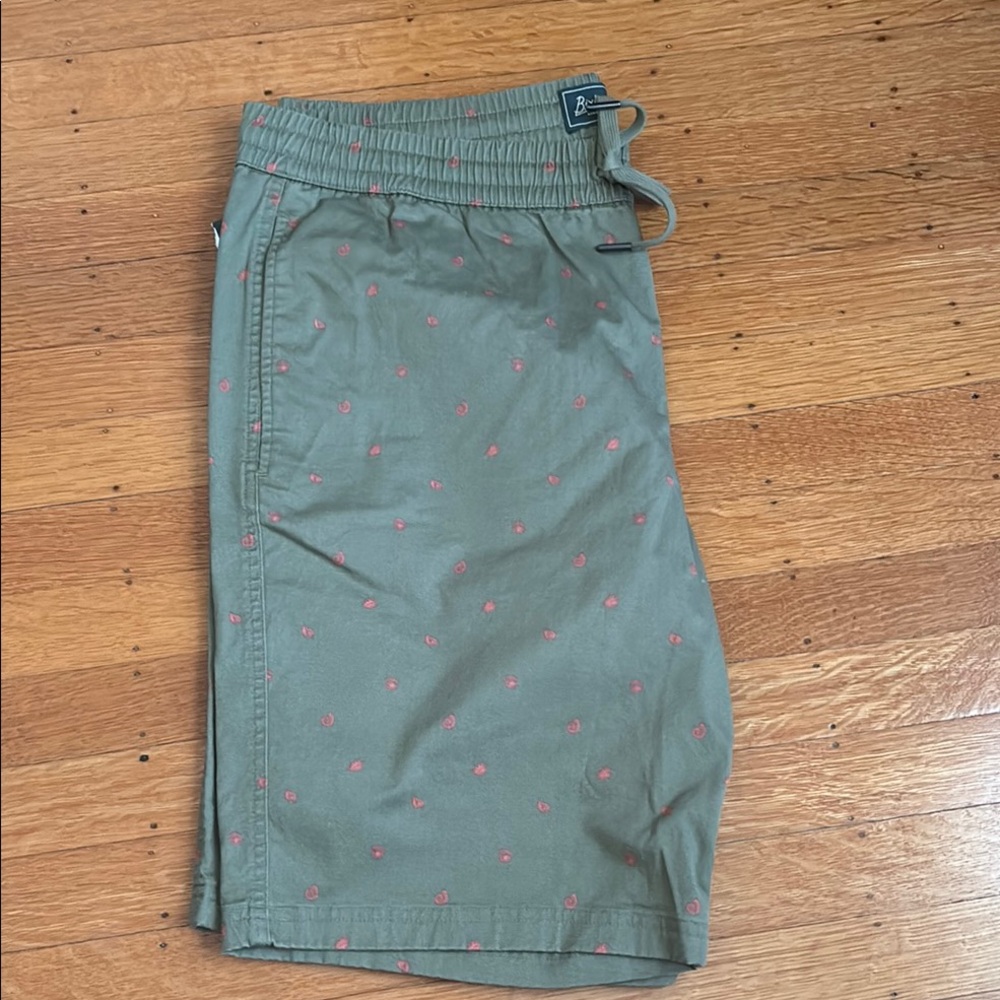 Bixbee Flat Front Green and Red Shorts Lightweight Casual